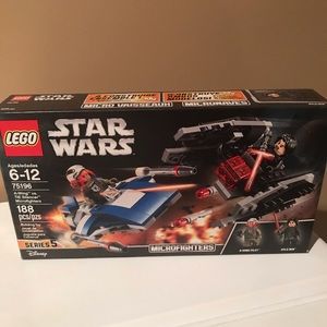LEGO Star Wars A-Wing vs. Silencer